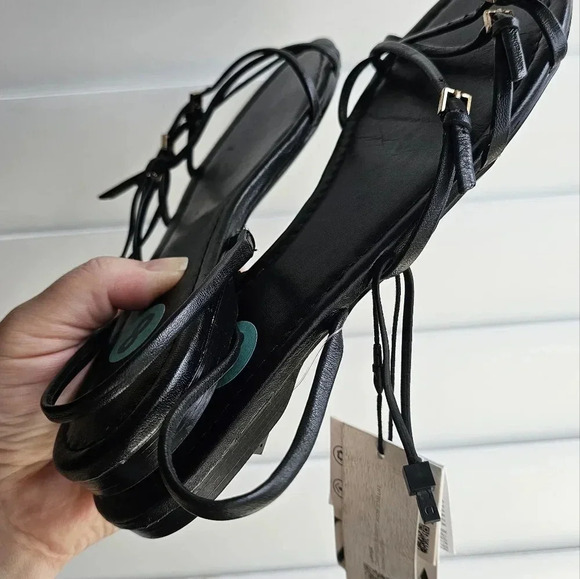 ZARA 100% Leather Black Flats Sandals Straps Size 8 8.5 insole 9  1/2" - Picture 3 of 8